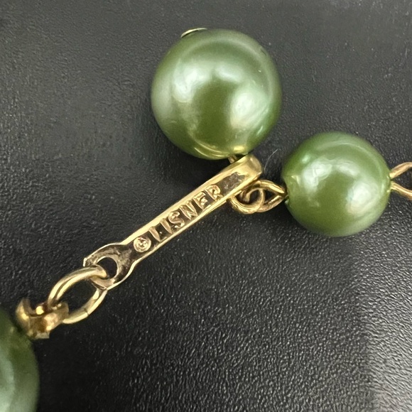 VINTAGE LISNER GREEN GLASS BEAD, PEARL AND BOREALIS CRYSTAL NECKLACE - Picture 3 of 4